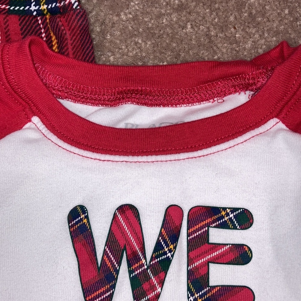 5/$20 The children’s place size 6 Christmas pajamas - Picture 5 of 5